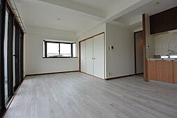 ミーテ・パラッツォ枚方公園 5階3LDKのリビング/ダイニング