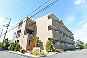枚方市駅よりバス16分 徒歩4分 築16年8ヶ月 3階建の賃貸物件