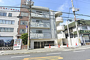 枚方市駅よりバス6分 徒歩2分 1階 築37年1ヶ月の賃貸物件