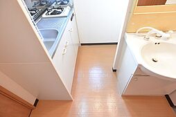 M’PLAZA津田駅前10番館 6階2Kのリビング/ダイニング