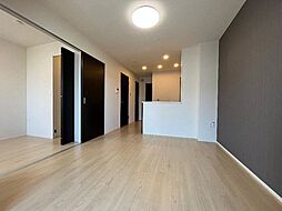 郡津3丁目アパート 1階2LDKのリビング/ダイニング