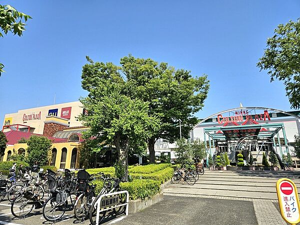 コルトンプラザ（990m）