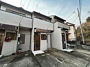 石山駅より徒歩30分 築34年6ヶ月 2階建の賃貸物件