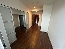 FERVORE 11階1DKのリビング/ダイニング