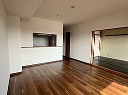 コスミックルーム21 5階2LDKのリビング/ダイニング