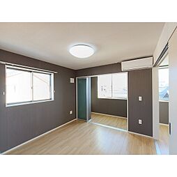 メゾン・杉山 2階2LDKのリビング/ダイニング