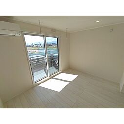 Shiohara Heights 1階ワンルームのリビング/ダイニング