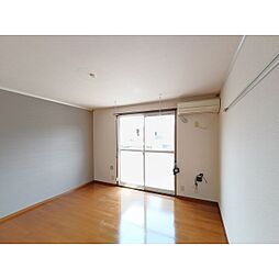 オークヒルズ 1階1Kのリビング/ダイニング