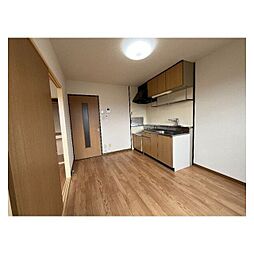 Ｓｕｒｐｌｕｓ　Kａｒａｓａｗａ 2階2DKのリビング/ダイニング