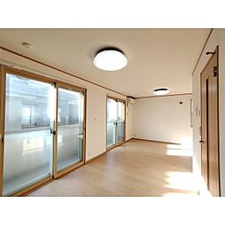 メゾンクレールB棟 1階1LDKのリビング/ダイニング