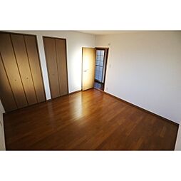 ハイランドタウンE棟 1階2DKのリビング/ダイニング