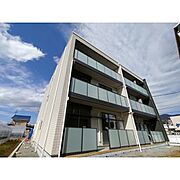松本駅より徒歩26分 築2年9ヶ月 3階建の賃貸物件