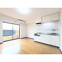 レジデンス山吹 2階2LDKのリビング/ダイニング