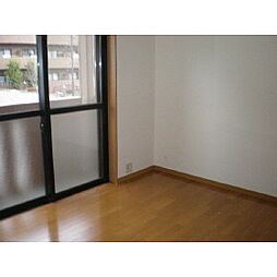 ガーデンハイム樗3番館 1階2LDKのリビング/ダイニング