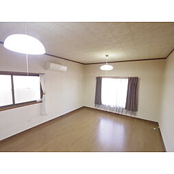 高森町市田駅前戸建 5LDKのリビング/ダイニング