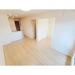 プレシャス・アイル 2階2LDKのリビング/ダイニング