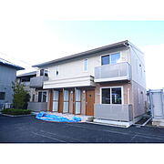 須坂駅よりバス20分 徒歩9分 築10年11ヶ月 2階建の賃貸物件