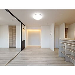 トリシア東口 3階1LDKのリビング/ダイニング