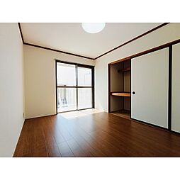 桜ヶ岡コートヴィレッジ　A棟 2階3DKのリビング/ダイニング