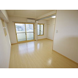 サミット栗田中央 1階1LDKのリビング/ダイニング