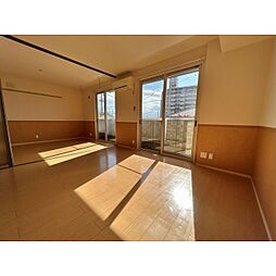 ルントベルク　A棟 2階2LDKのリビング/ダイニング