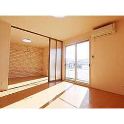 アンベリール長池　B棟 1階2LDKのリビング/ダイニング