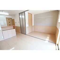 エトワール 1階1LDKのリビング/ダイニング