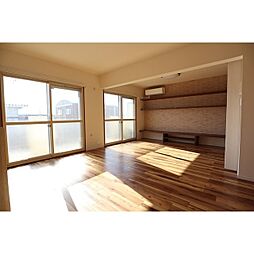 アメニティ三本柳 3階2LDKのリビング/ダイニング