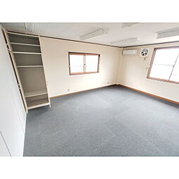 Ｌｉｃｏｒｉｓ川中島 2階4Kのリビング/ダイニング