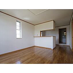 リバーウエストＢ 2階2LDKのリビング/ダイニング