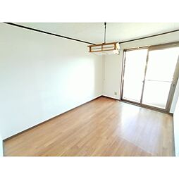 ハイツ尾崎 1階2Kのリビング/ダイニング