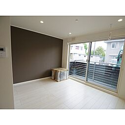 Atria 1階ワンルームのリビング/ダイニング