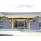 図書館「長野県上田点字図書館まで2555ｍ」