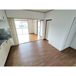 箱清水ハイツ 3階3DKのリビング/ダイニング