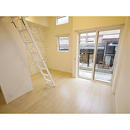 イルリフージョ七瀬 1階ワンルームのリビング/ダイニング