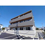 渚駅より徒歩5分 築1年1ヶ月 3階建の賃貸物件