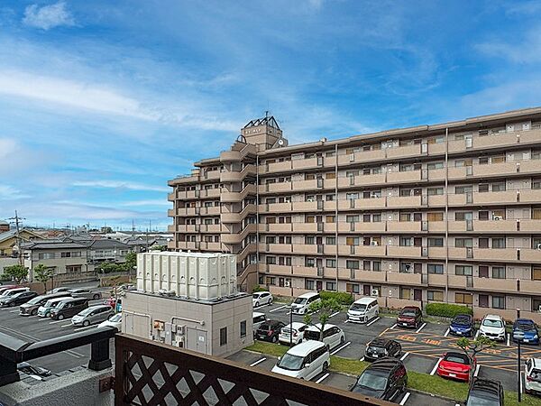 東向きのバルコニー