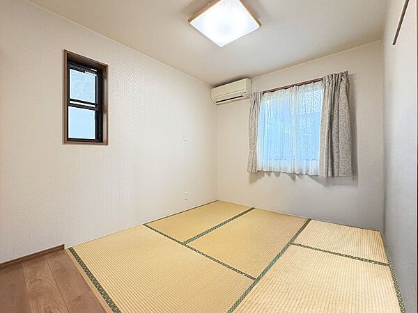 1階和室5.5畳（板間含む）（AIにて家具消し加工を施してます）