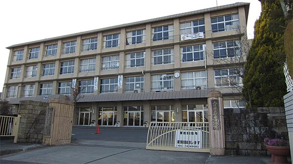 大津市立打出中学校（900m）