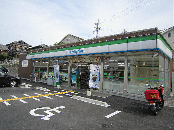 ファミリーマート 大津朝日が丘店（330m）