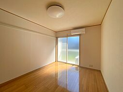 ハイツ藤井 102 1階ワンルームのリビング/ダイニング