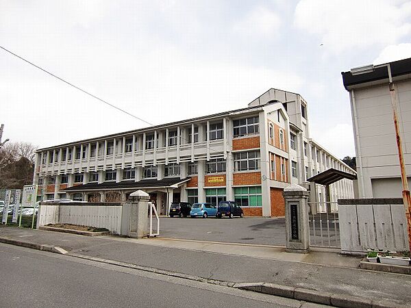 大津市立真野北小学校（1580m）