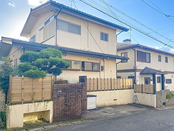 瀬田東小、瀬田北中学区内の閑静な住宅内です