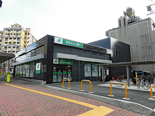 関西みらい銀行 瀬田駅前支店（100m）