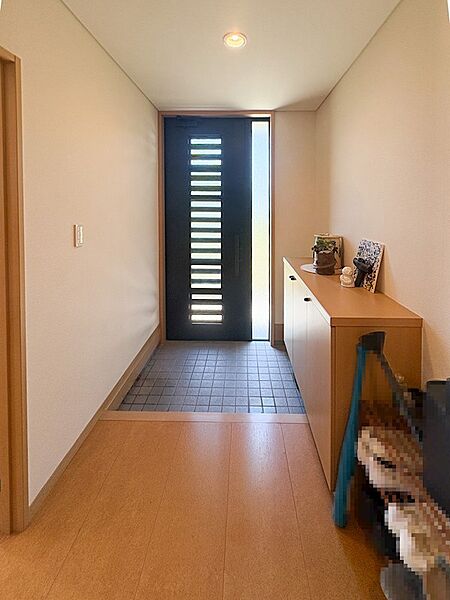 玄関を拡大表示