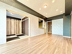 ウイング・ビュー 3LDKのリビング/ダイニング