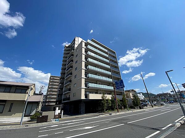 外観：325000118202