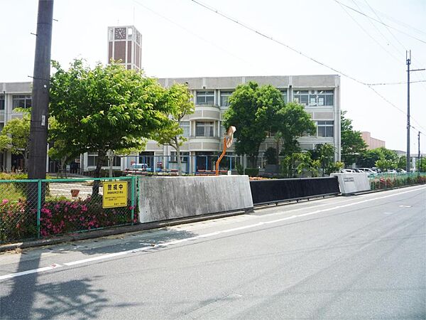 栗東市立葉山中学校（760m）