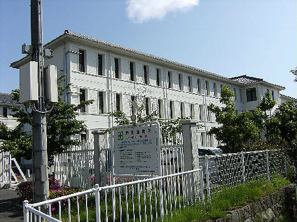 八幡小学校（520m）