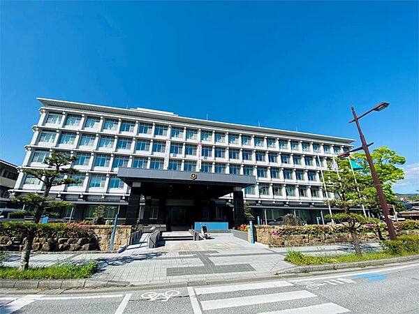 彦根市役所（1050m）